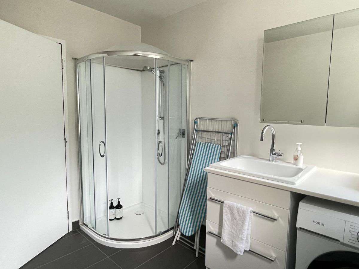 Spacious Retreat Near Ferry & Mall Wellington Exterior photo