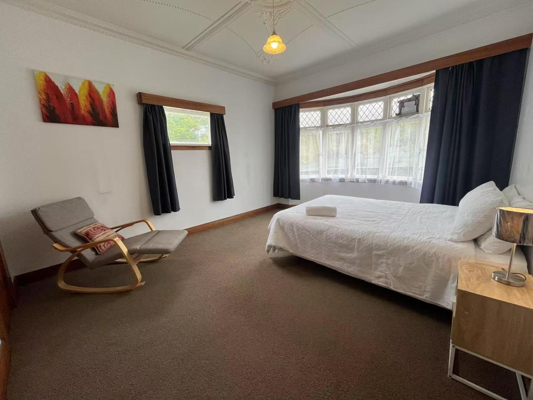 Spacious Retreat Near Ferry & Mall Wellington Exterior photo